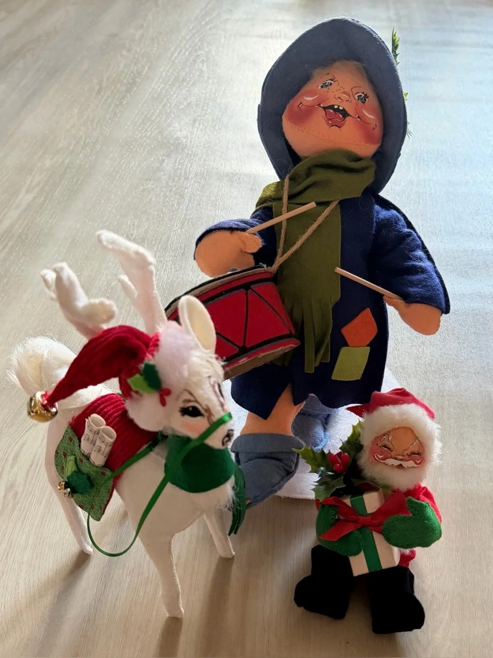 Lot of 3 Vintage Annalee Christmas Drummer Boy / Santa / Reindeer Dolls Felt USA